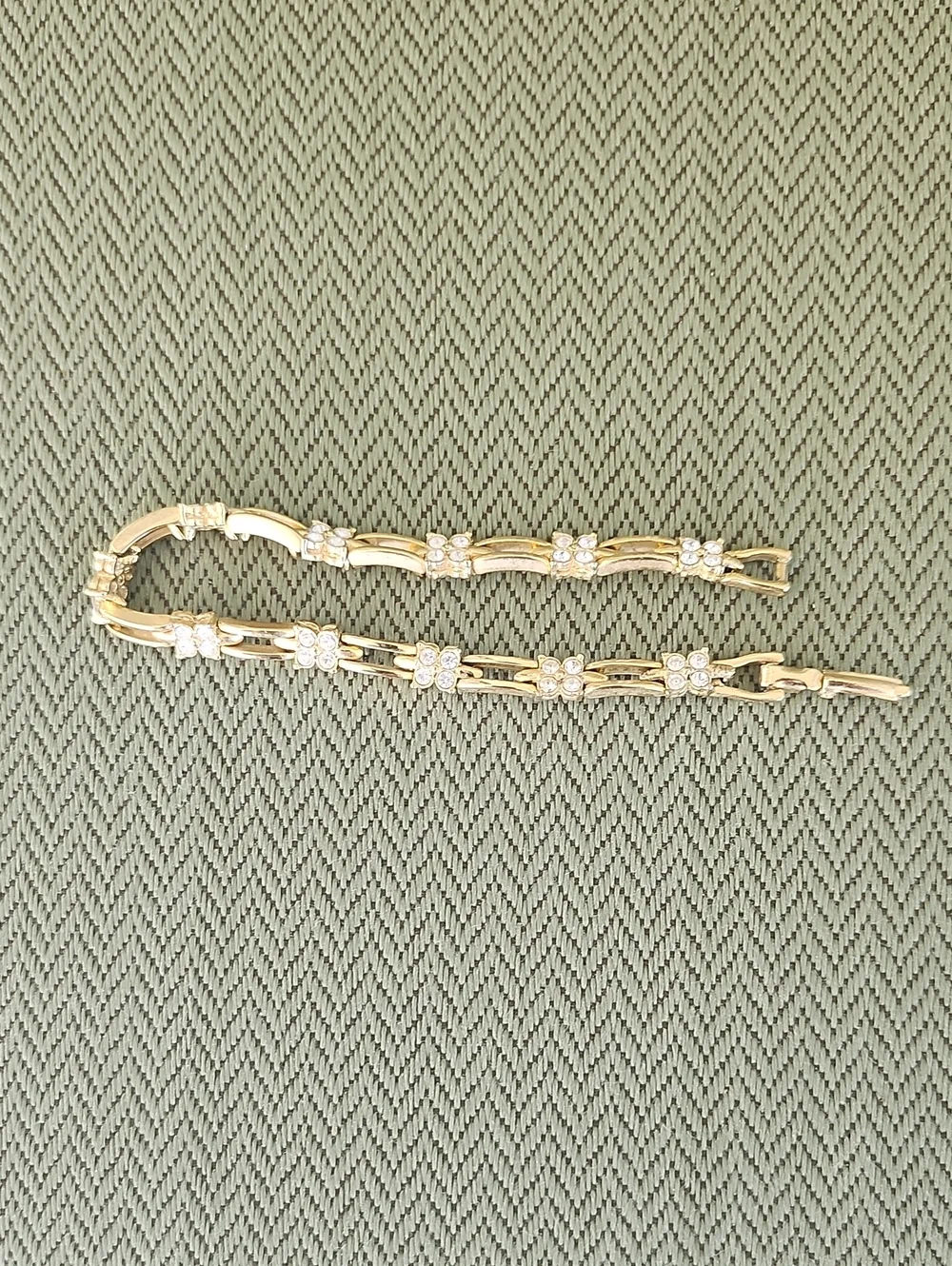 Vintage Gold Floral Link Bracelet with Clear Stones - Women Jewelry